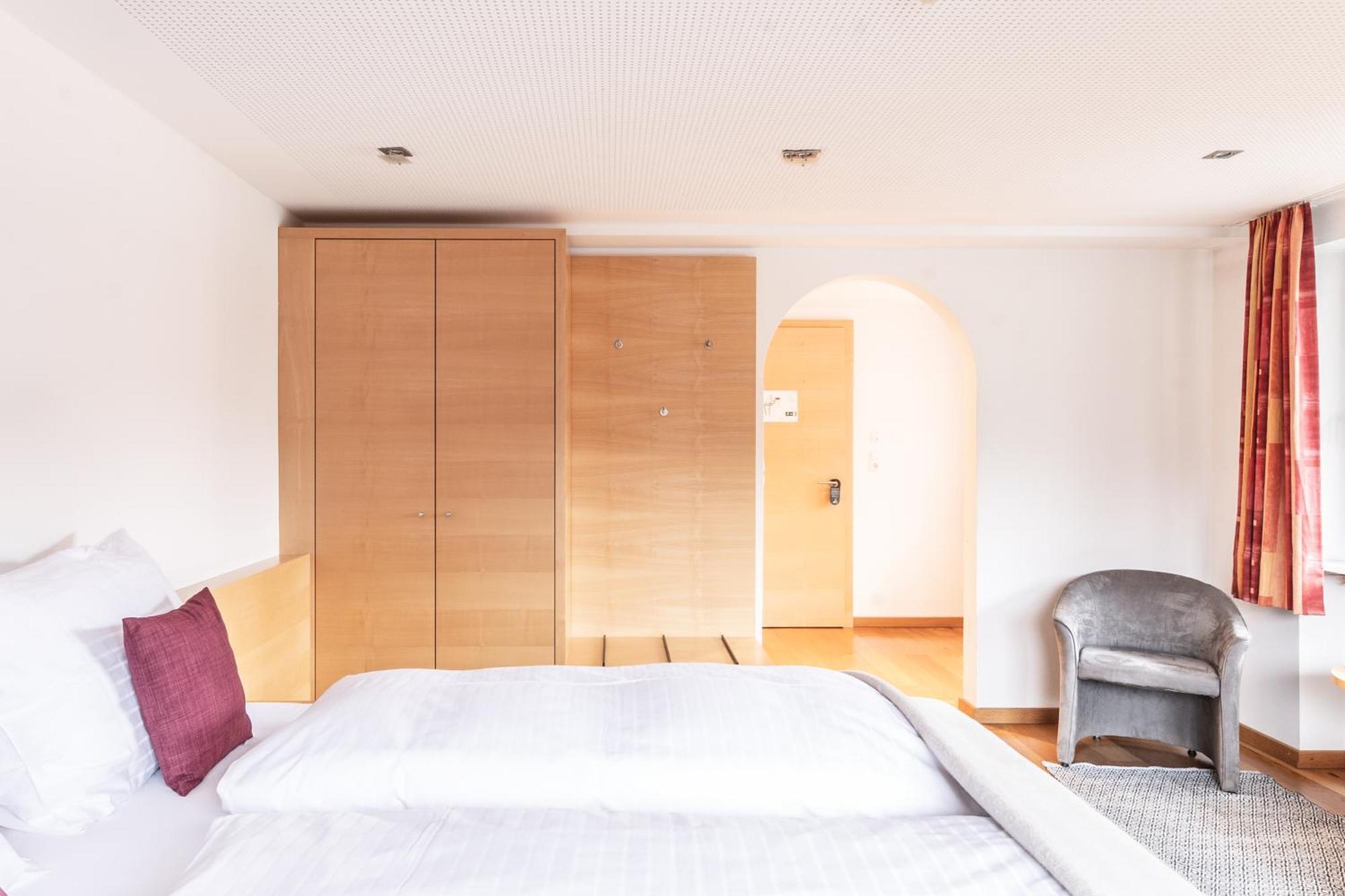 Hotel Loewen 링기나우 외부 사진